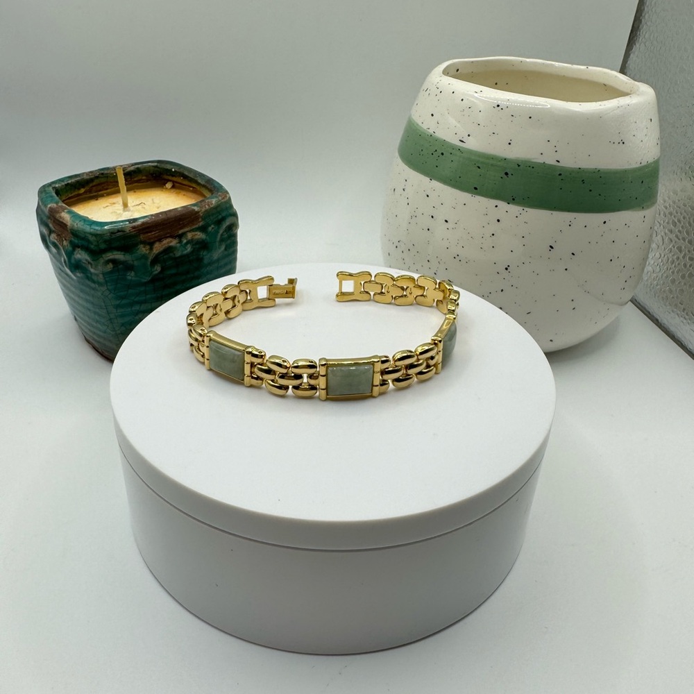 7 1/2" Fashion Goldtone‎ Bracelet